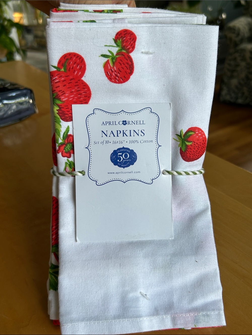 NEW April Cornell STRAWBERRY Napkin Set of 10 NWT 100% Cotton Summer Brunch